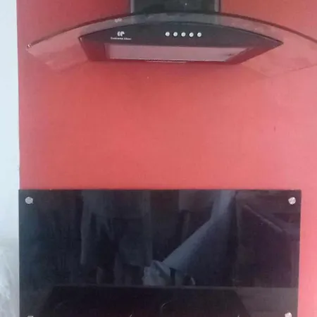 Lumineux Et Proche De Avec Balcon Et A Cote Du Bois 公寓 *